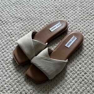 Steve Madden Women's Cream Sandals